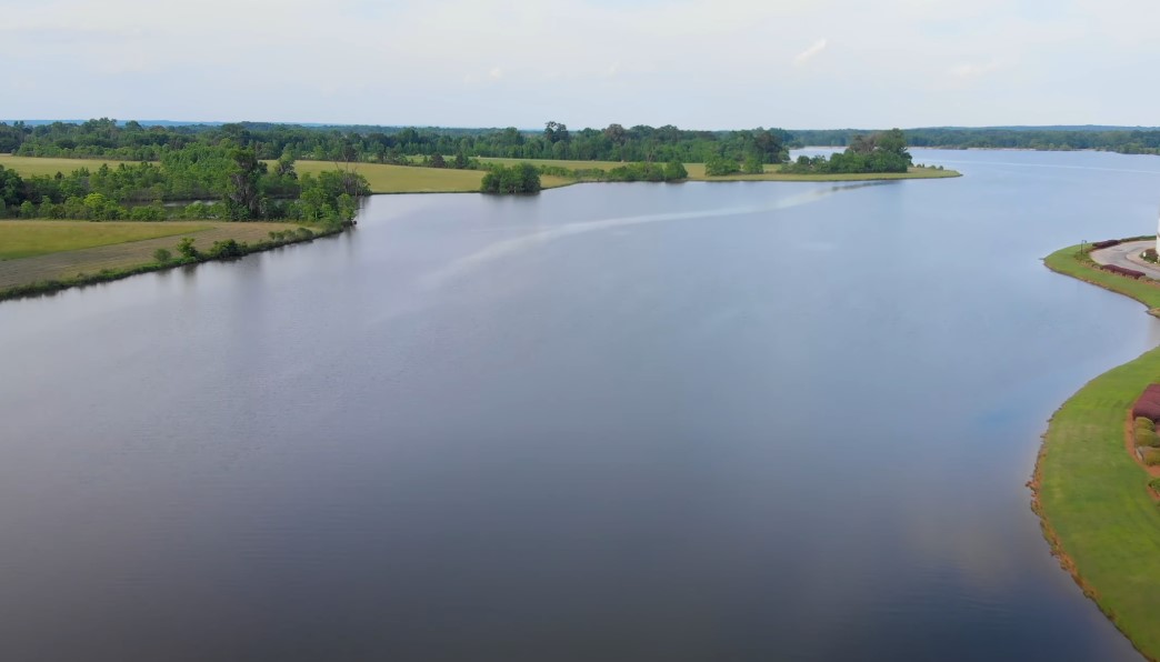 Aerial view of Montgomery Lake