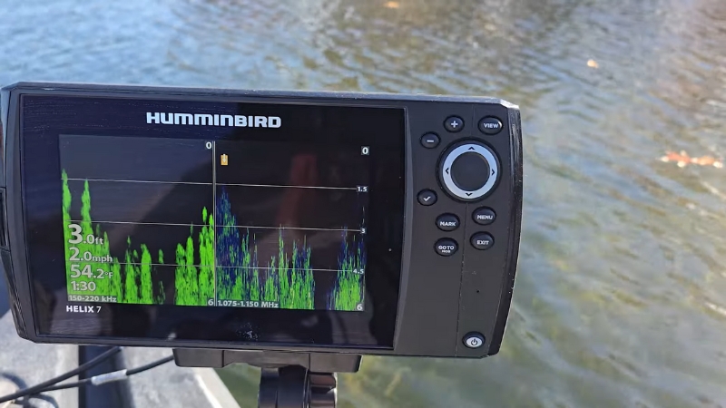 Fish finder display showing depth, speed, temperature, and sonar returns in a water column at 3 feet depth